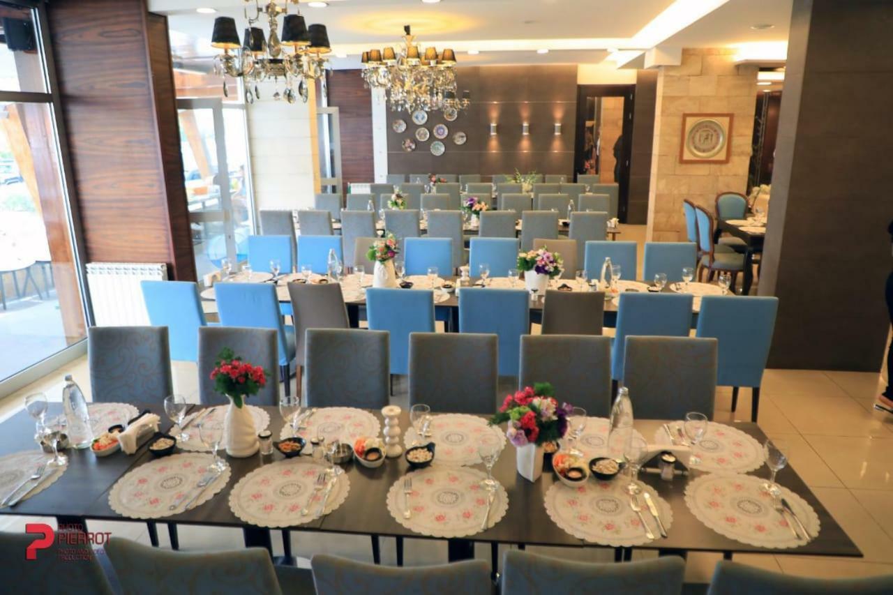 Serail Hotel Ehden Exterior photo
